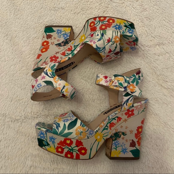 HP🎉Alice + Olivia Floral Heels - Picture 2 of 7